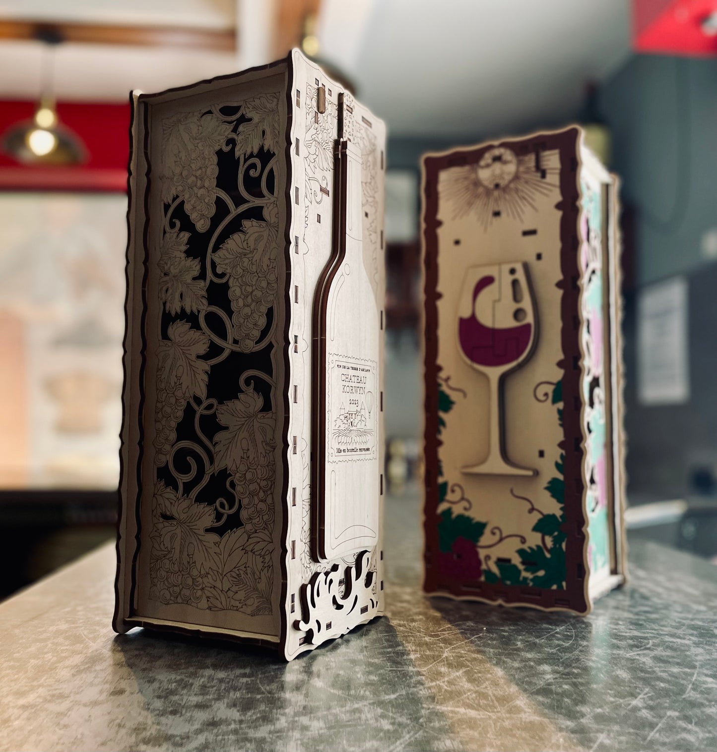 ŒnoLogic: The Enigma and Wine Box An Elegant Mystery for Wine and Enigma Lovers